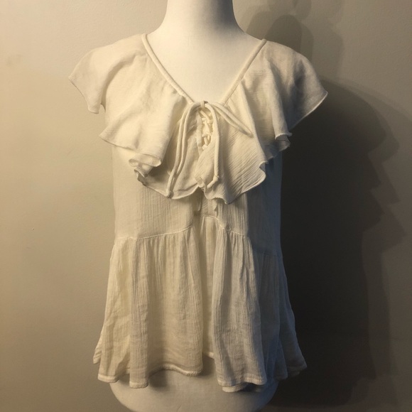 ABOUND White Ruffled Peasant Tank - Picture 2 of 6